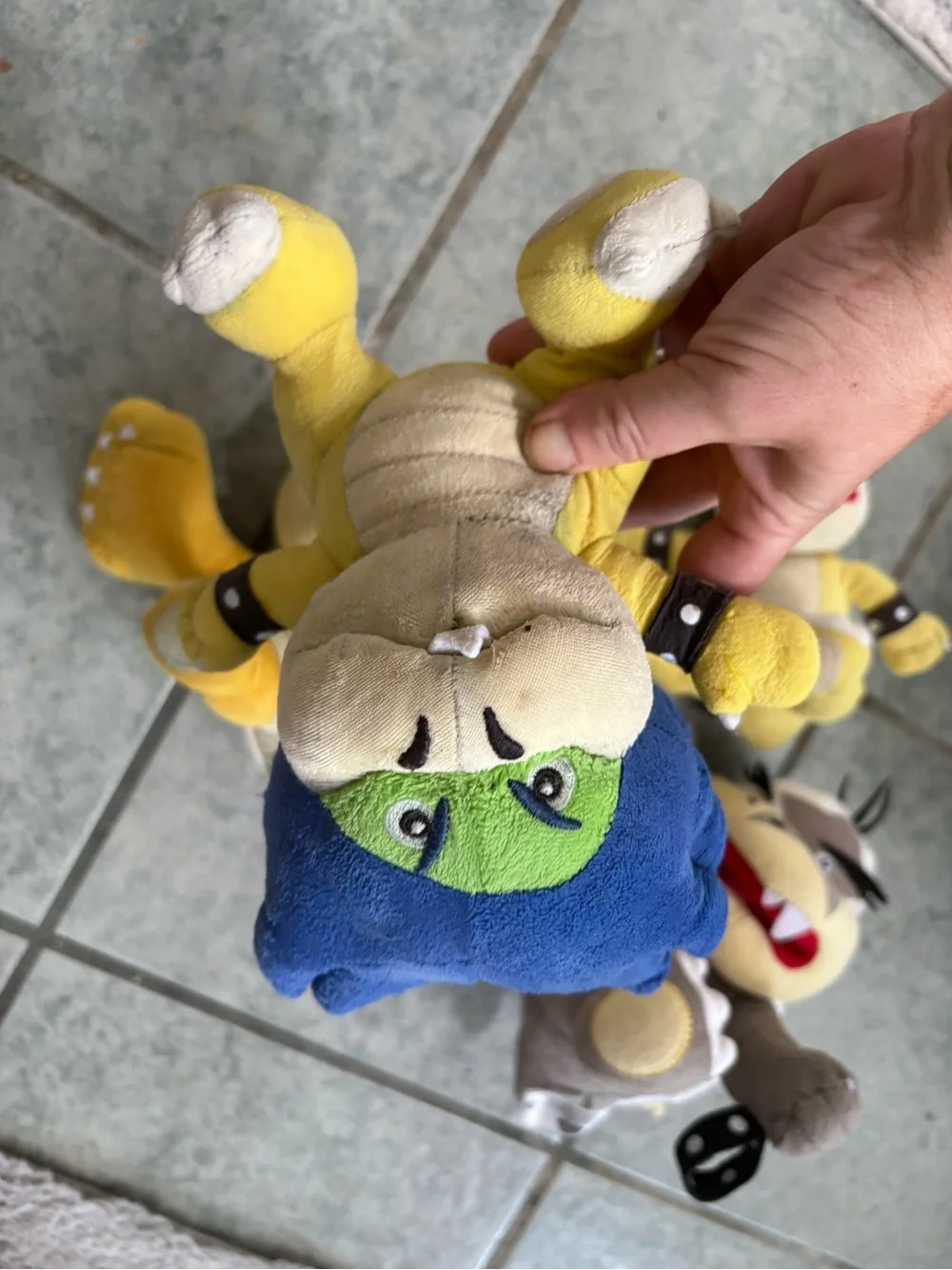 7xSuper Mario Bros Koopalings plushies preloved